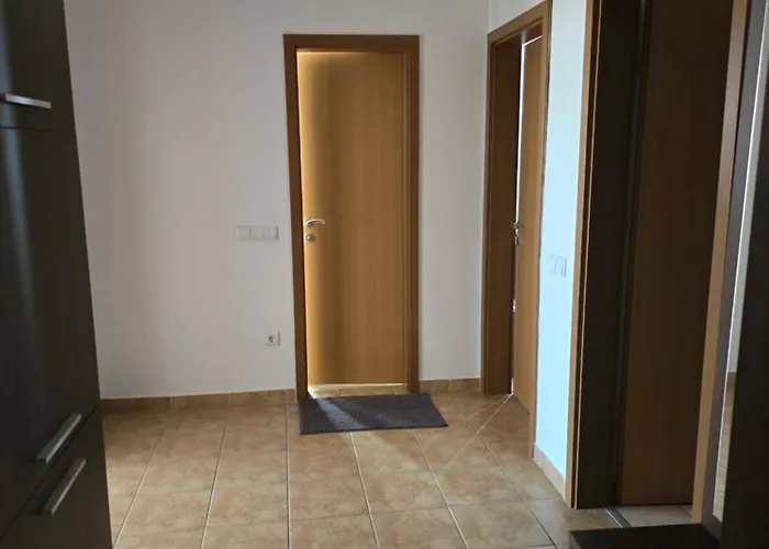 Апартамент Хелиос Поморие photo